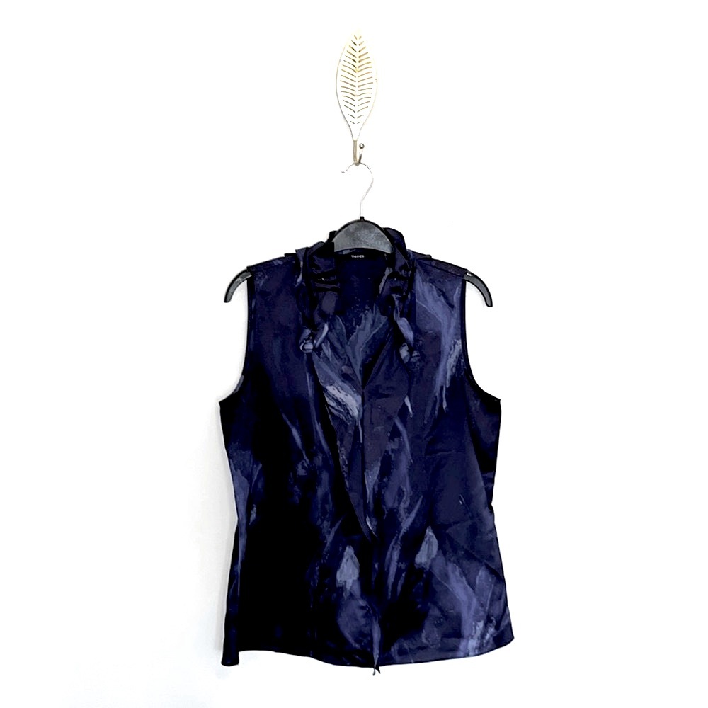 💙Tahari Sleeveless Blouse